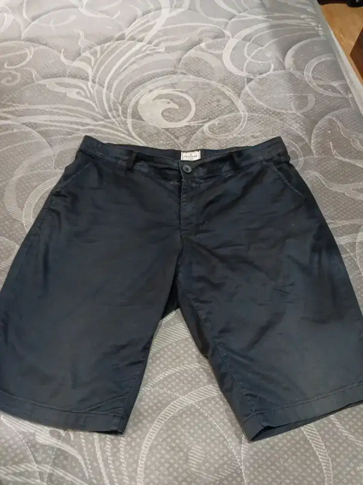 DIJUAL CELANA PENDEK SIZE 36 PRIA