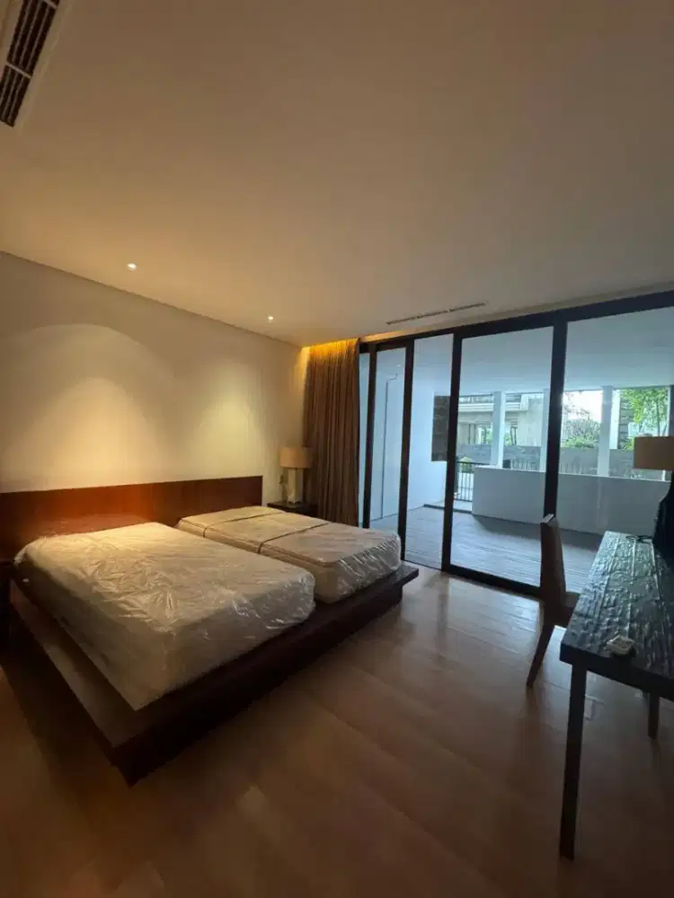 JUAL SEWA GOLF VIEW ROOFTOP RUMAH GRAHA PLATINUM SEMI FURNISH