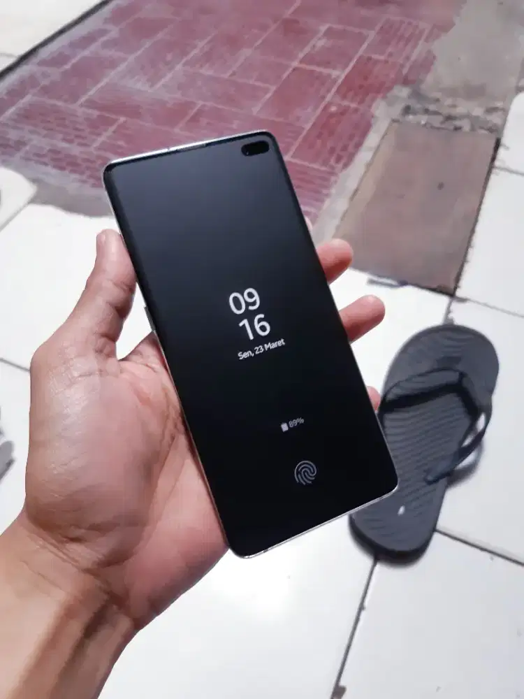 Samsung Galaxy S10+ 8/128 SEIN