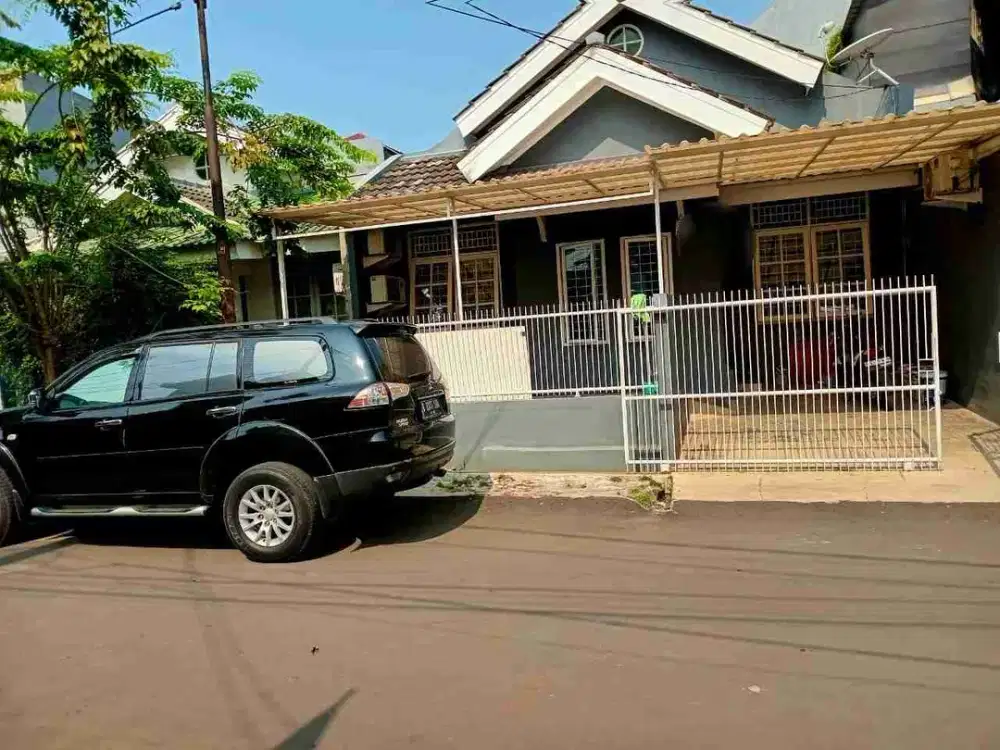 DISEWAKAN RUMAH SIAP HUNI RAPI DAN TERAWAT DI KUCICA SEKTOR 9 BINTARO JAYA TANGERANG SELATAN