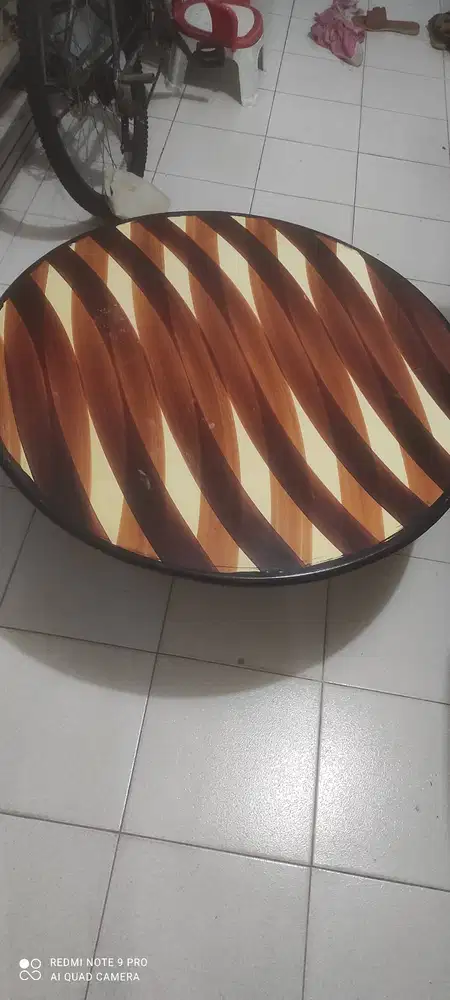 Tabung gas 12kg dan meja bundar