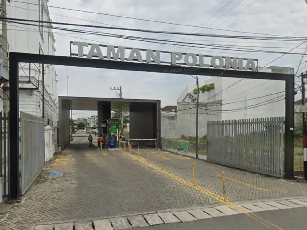 Villa Komplek Taman Polonia 3