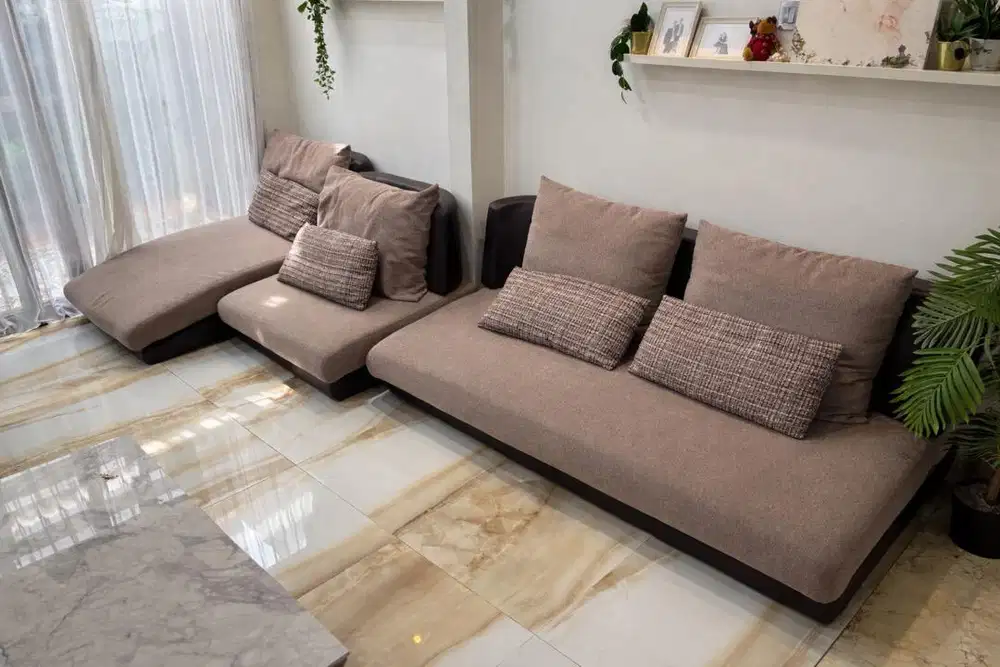 Sofa Informa Fabric Besar Mewah Good Condition