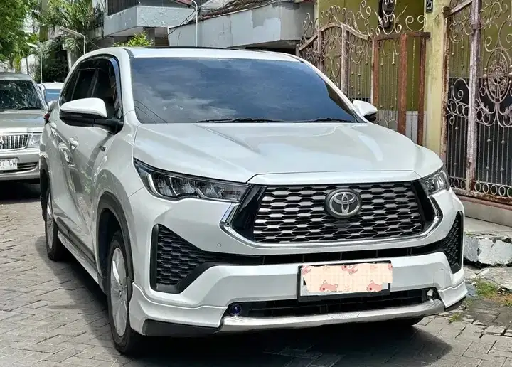 Toyota Kijang Innova 2023 Bensin