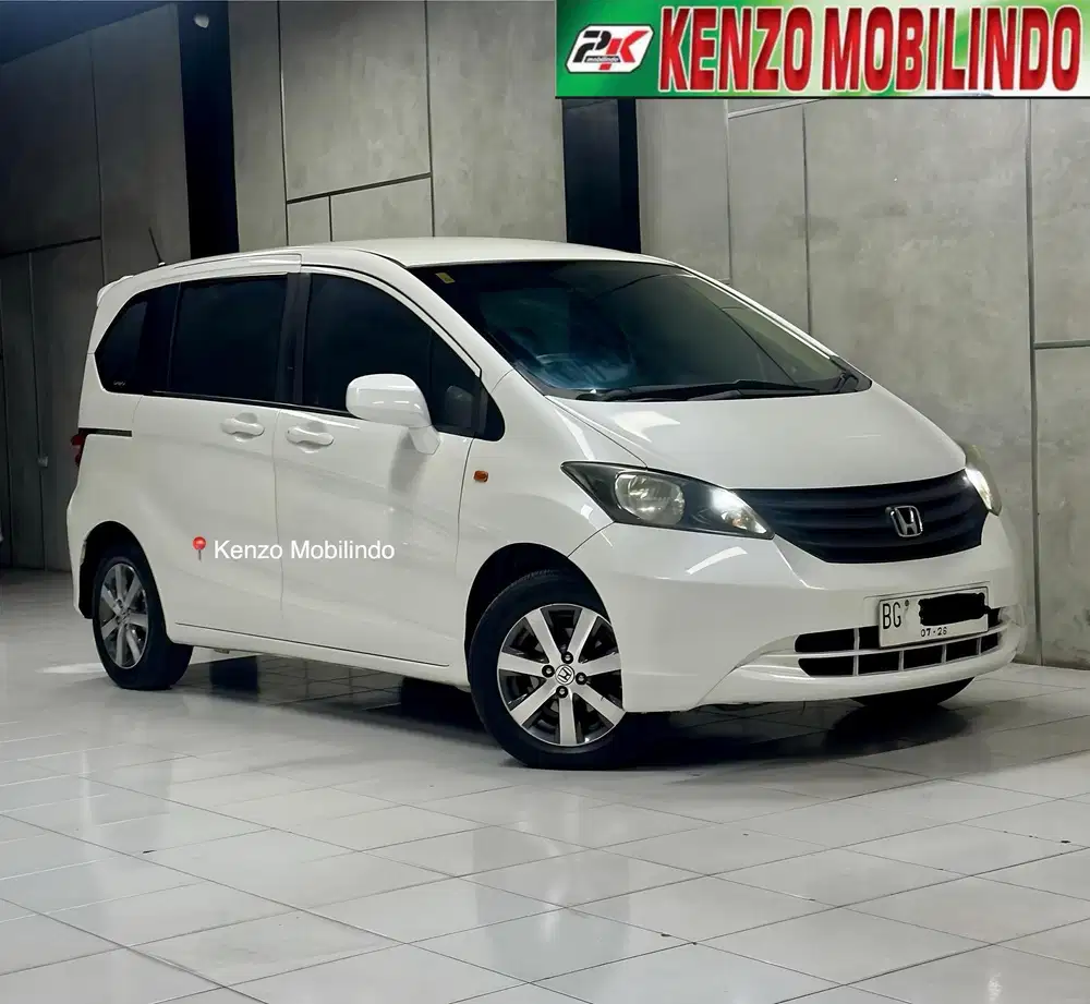 [Dp 15jt] Freed S AT 2011/2012 putih,tgn 1 km rendah istimewah