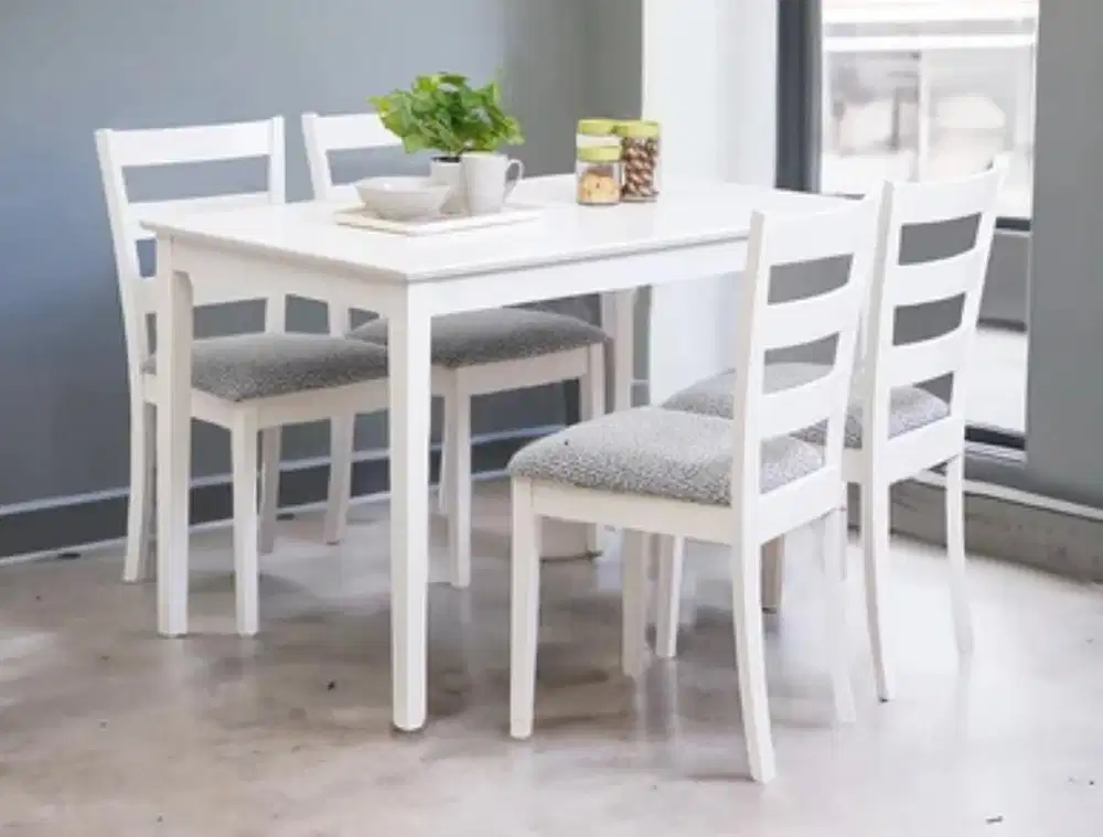 Set Meja Makan YANIA