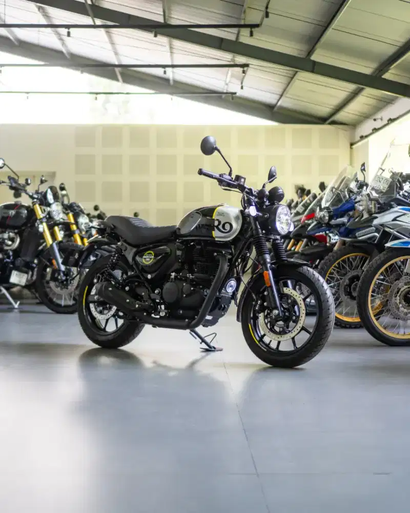 Royal Enfield Hunter 350 Graphite Grey 2023 Super Low Odo