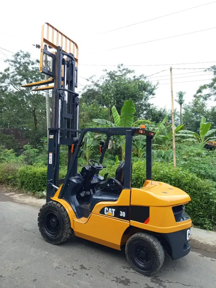 Forklift 3 Ton 2020 Three Lift Caterpillar Diesel