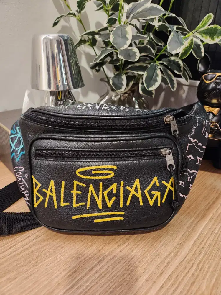 Original Bumbag Balenciiaga Graffiti