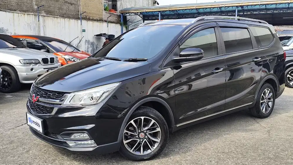 Pajak Panjang - Wuling Cortez 1.5 CT Lux Bensin-AT 2019