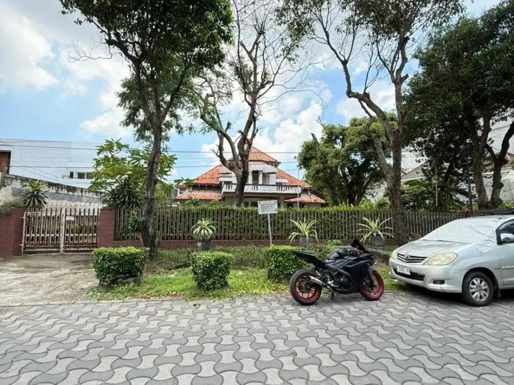 Bangunan Komersial Hitung Tanah Surabaya Pusat Dekat Raya Darmo