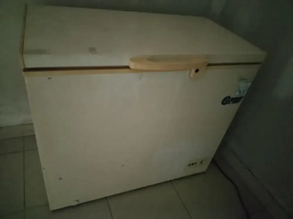 freezer bekas masih bagus
