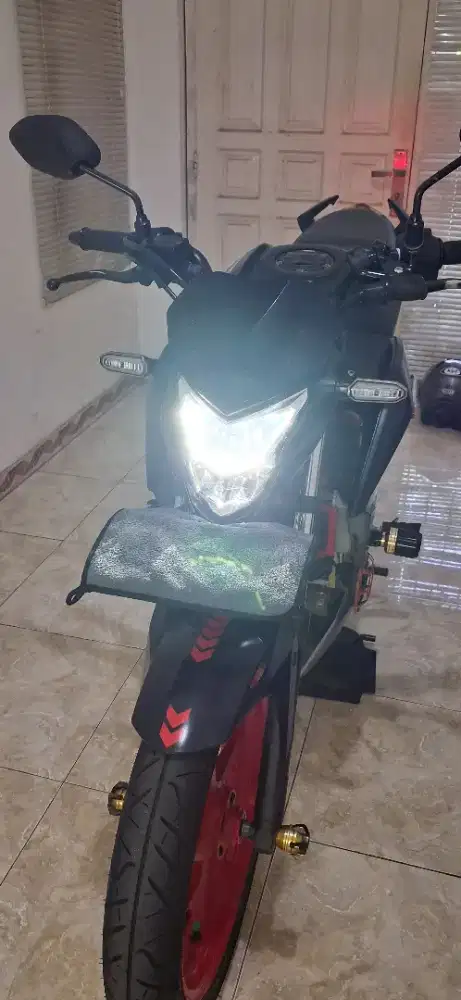 Honda CB150R Street Fire