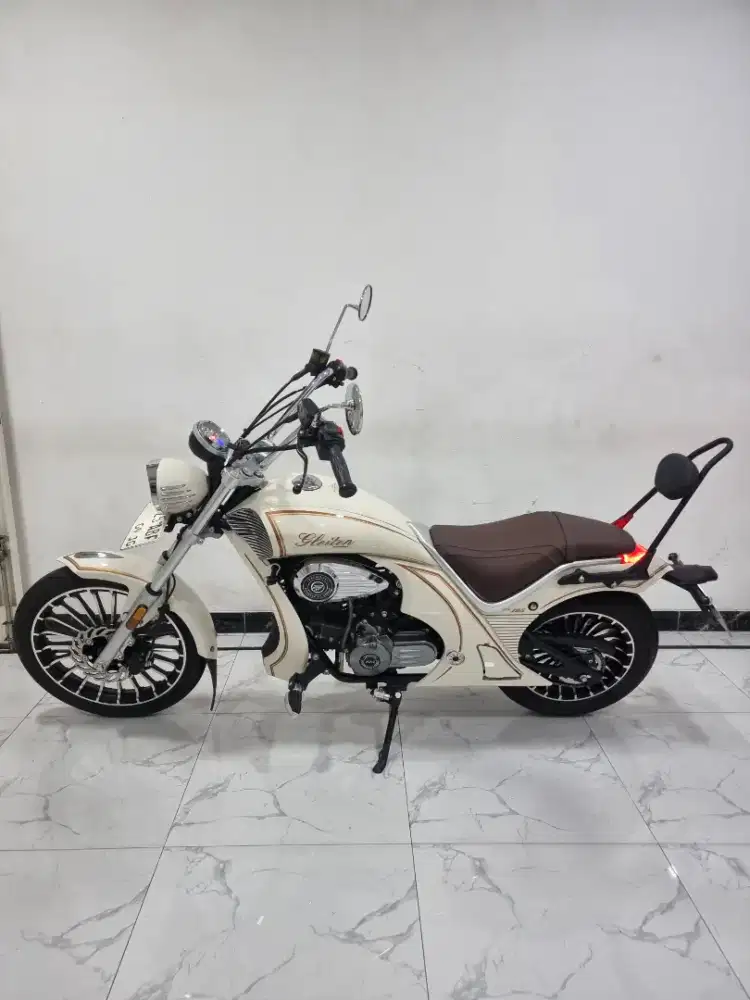 Keeway Gleiten 125 Matic Cruiser LED Fi Antikkk 2025 bln 9 KM 2 RB
