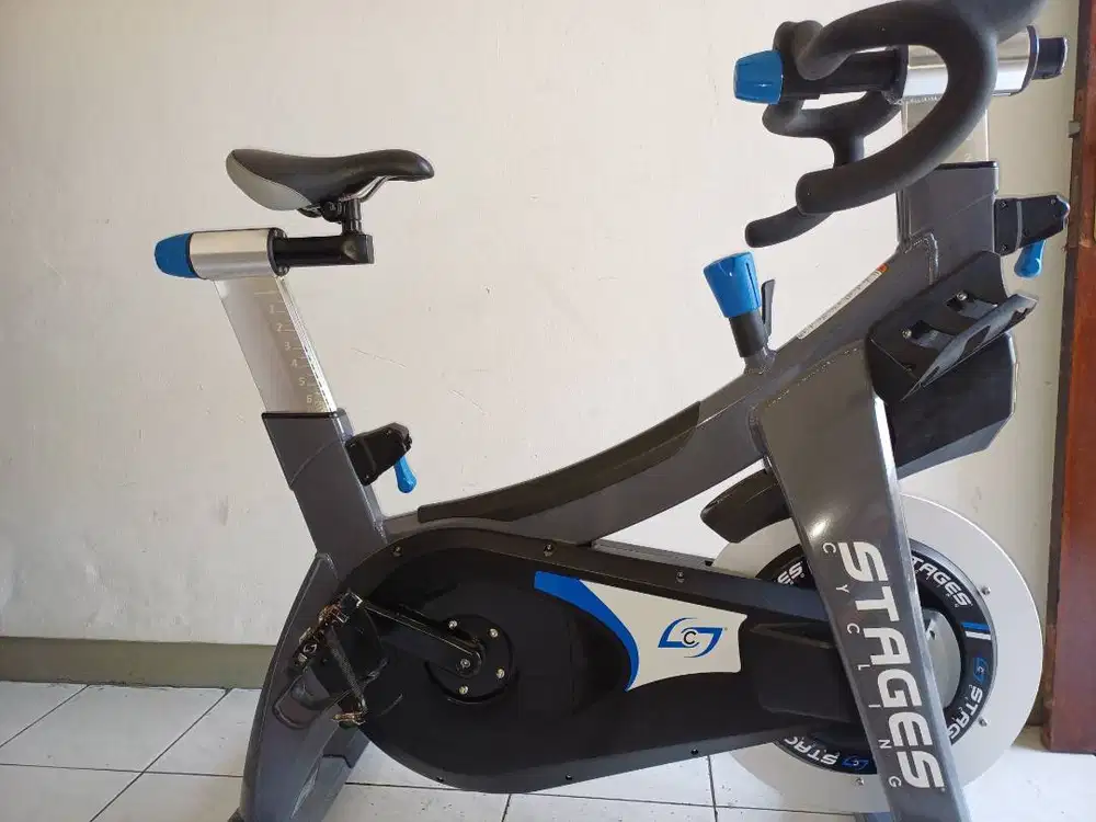 Sepeda Statis Spinning Bike : Stages SC3 Indoor Bike