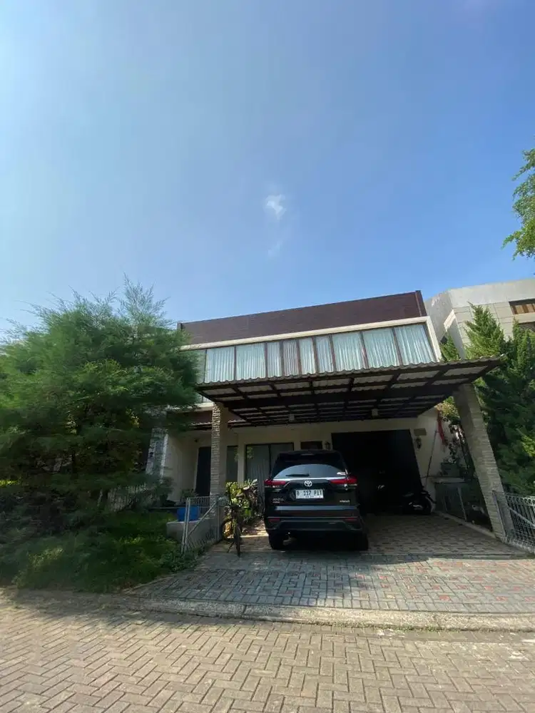 Rumah 2 lantai cluster prestigia BSD interior rapi harga nego