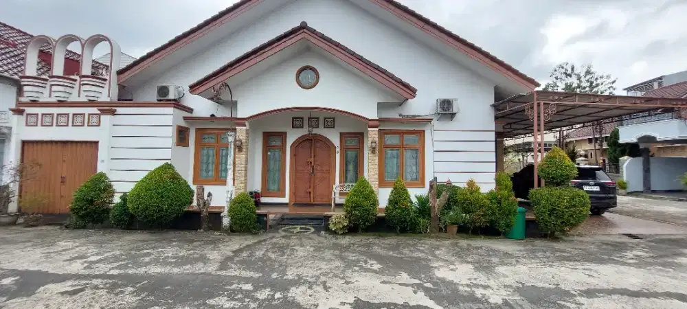 Disewakan rumah 1 lantai sangat terawat