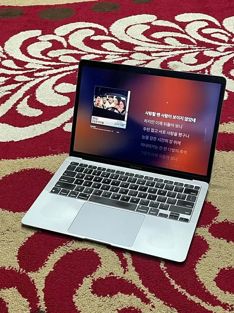 Macbook Air M1 2020 8/256 GB