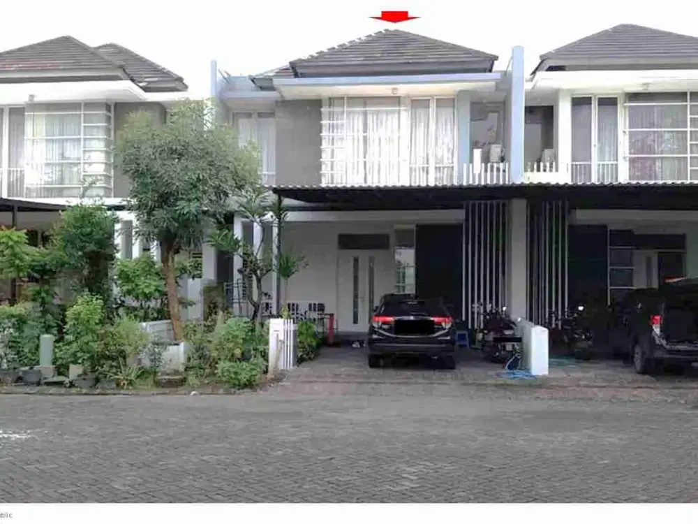 Dijual via lelang rumah royal residen lokasi strategis dan komersial area
