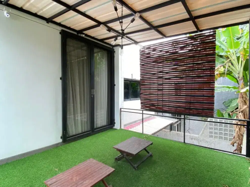 RUMAH CANTIK ESTETIK LOKASI STRATEGIS di MARGONDA RAYA KOTA DEPOK