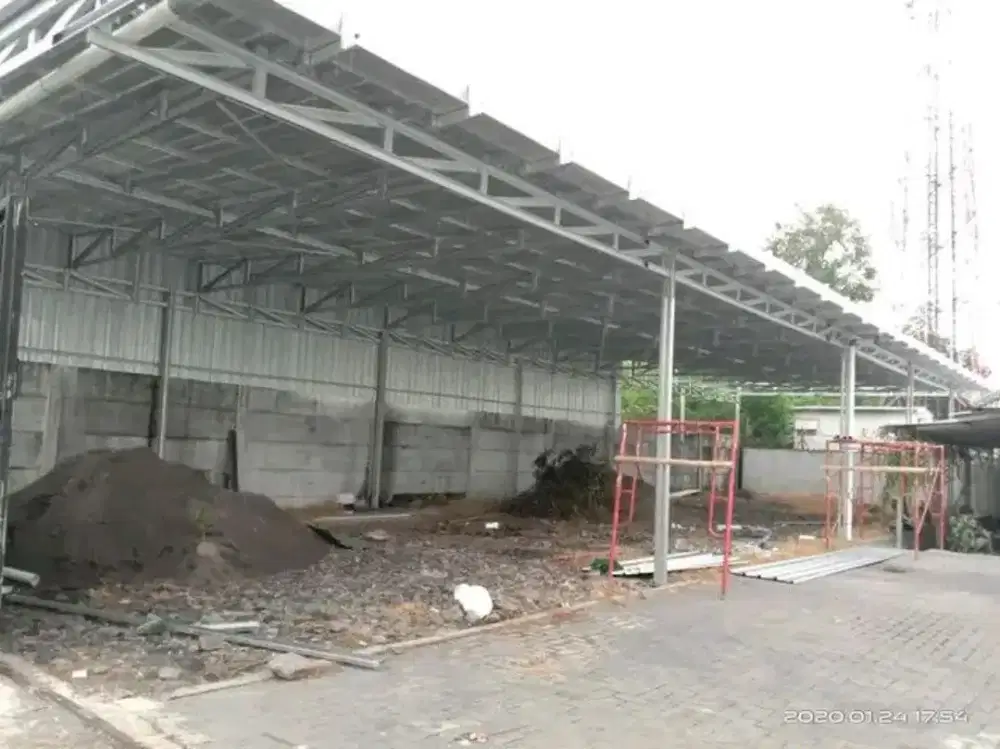 TUKANG PASANG BAJA RINGAN