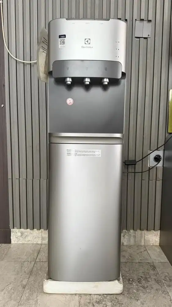 ELECTROLUX Dispenser EQAXF01BXSI