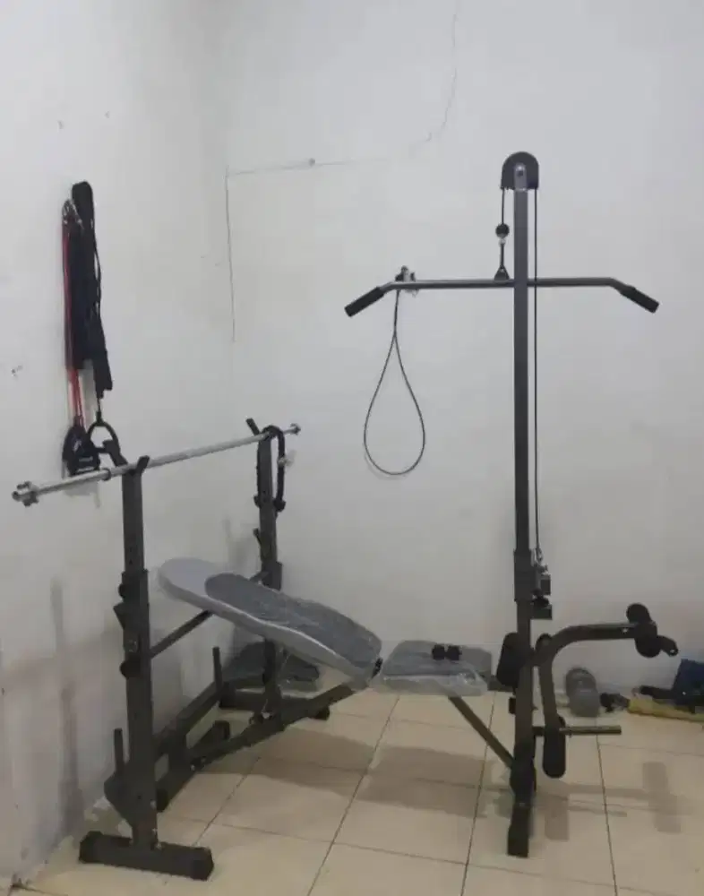 HomeGym Bench Press Lengkap.Termasuk stik dan beban 40kg