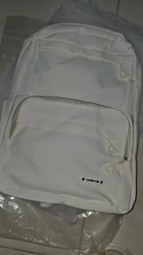 Tas Putih Carry Me
