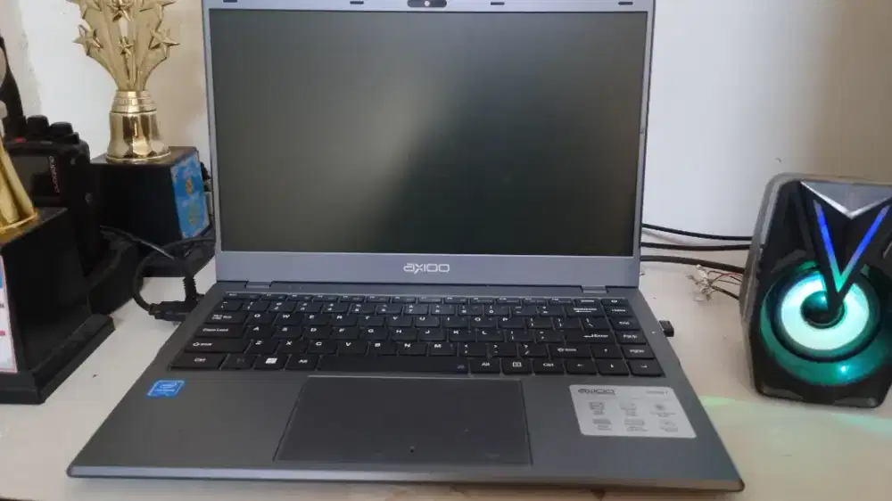 Laptop Axioo baru beli 1 bulan dari baru