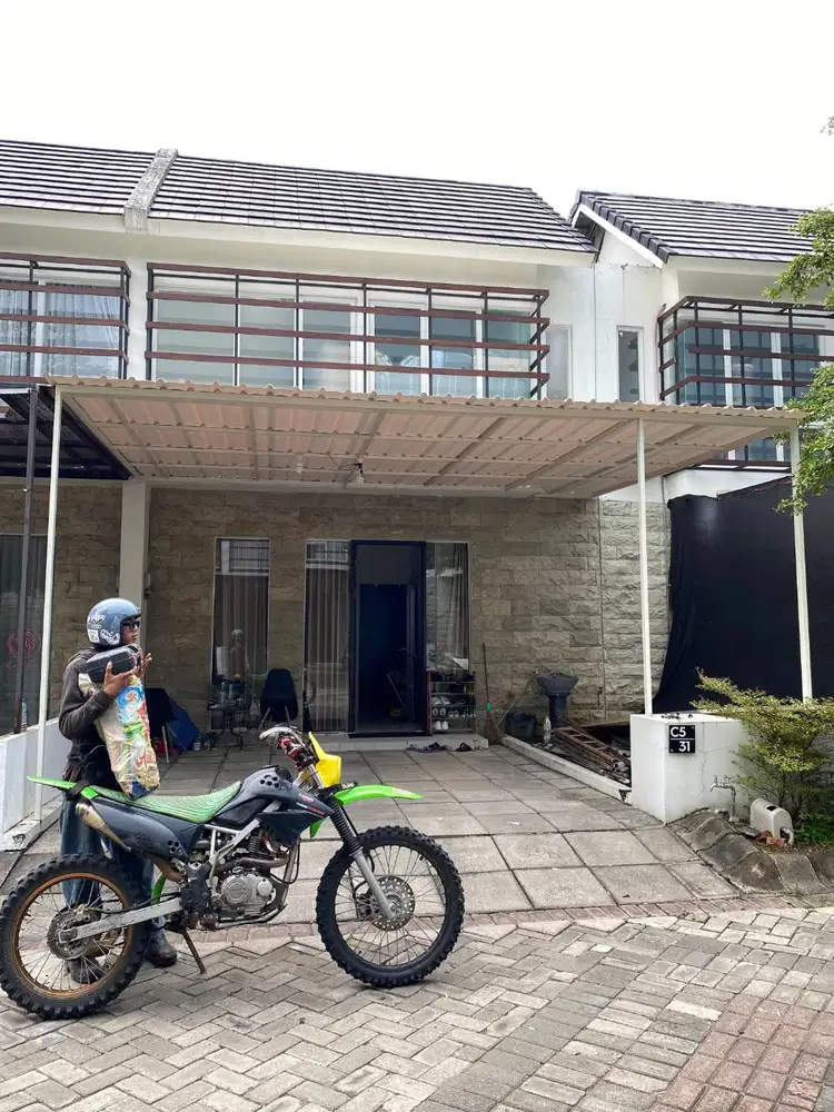 Disewakan tanpa perantara, rumah di perumahan mutiara city sidoarjo