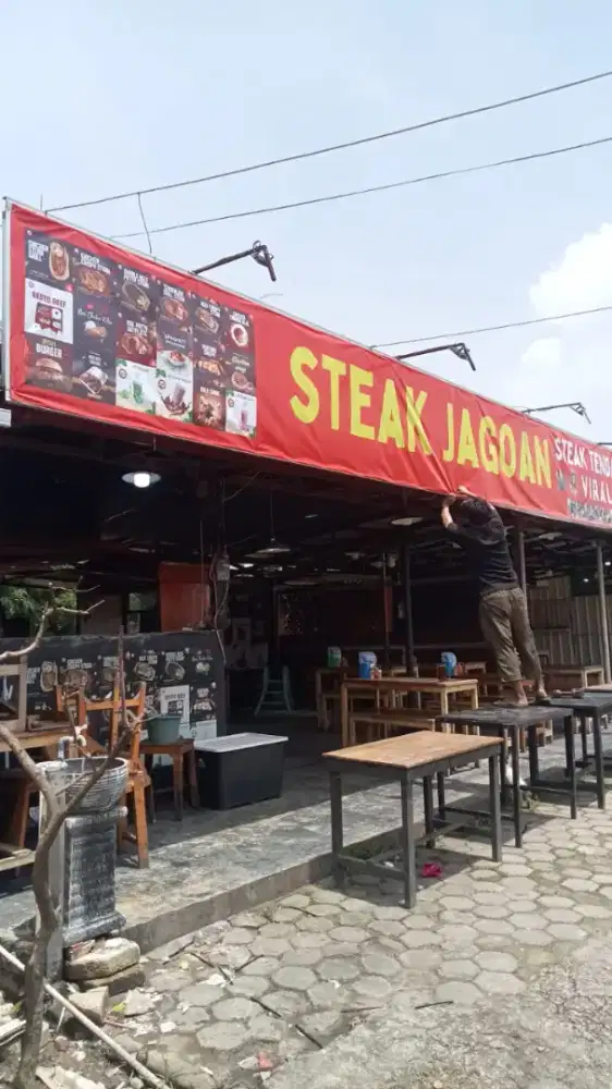 Dibutuhkan crew masak outlet steak