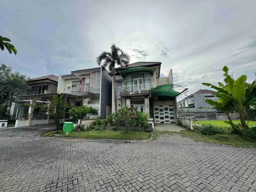 Dijual via lelang rumah royal babatan lokasi strategis dan komersial area