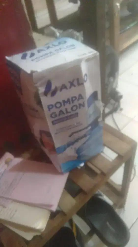 Penjaga toko laki laki