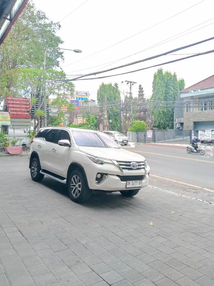 FORTUNER VRZ AT DIESEL 2016 ASLI BALI TANGAN PERTAMA LOW KM