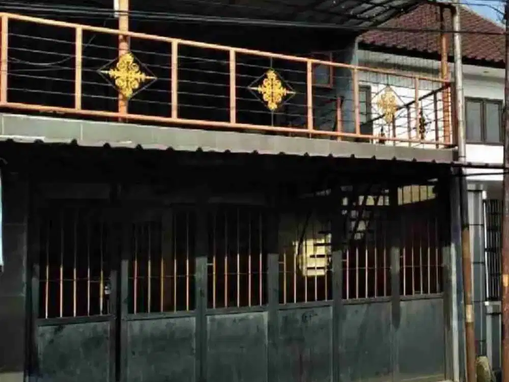 Jual Rumah Jl. Cigadung Raya Timur. Baik Utk Tmpt Tinggal dan Utk Usaha. Ramai Lalulintas serta penduduk.