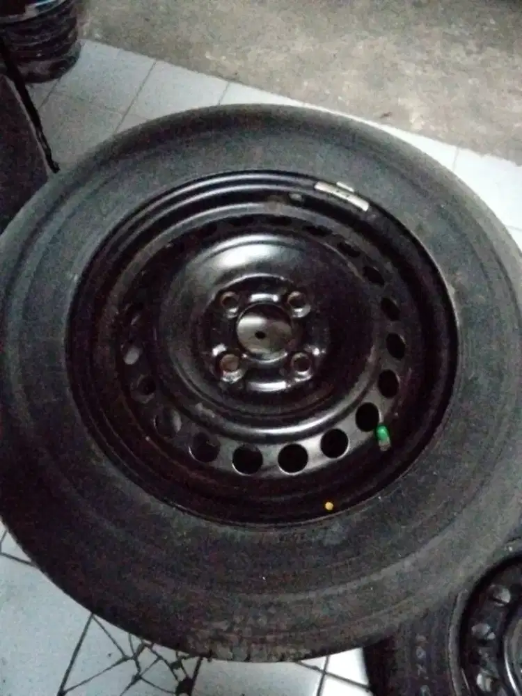 Velg kaleng R-13 + ban