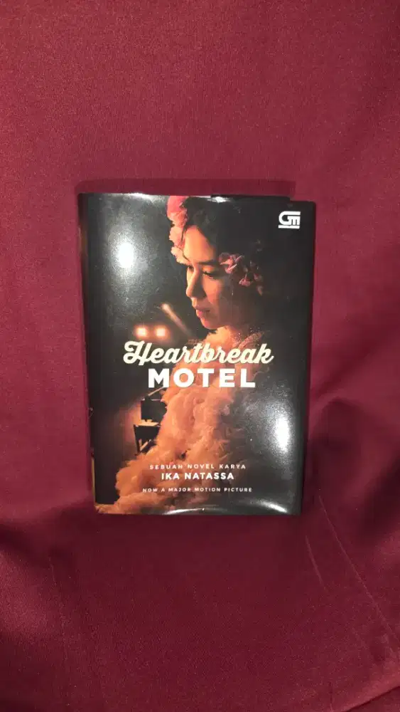 Original Novel Heartbreak Motel by Ika Natassa edisi Movie