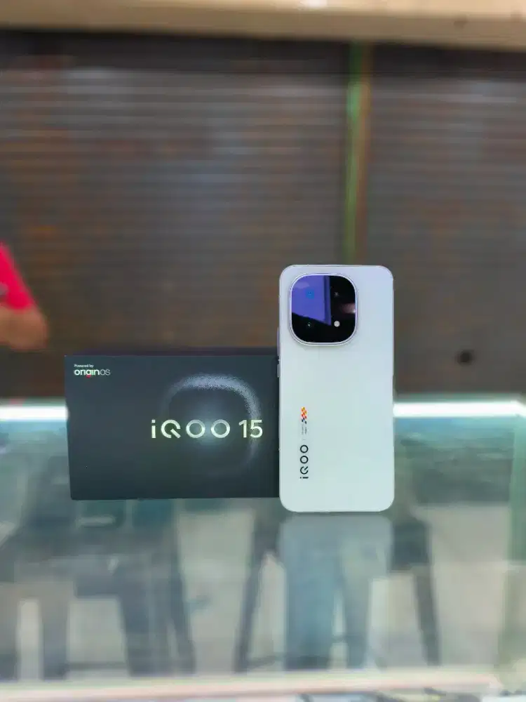 iQOO 15 16/512gb