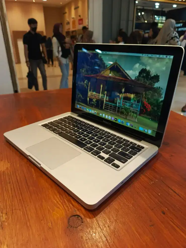 Macbook Pro 13 inch mid 2012