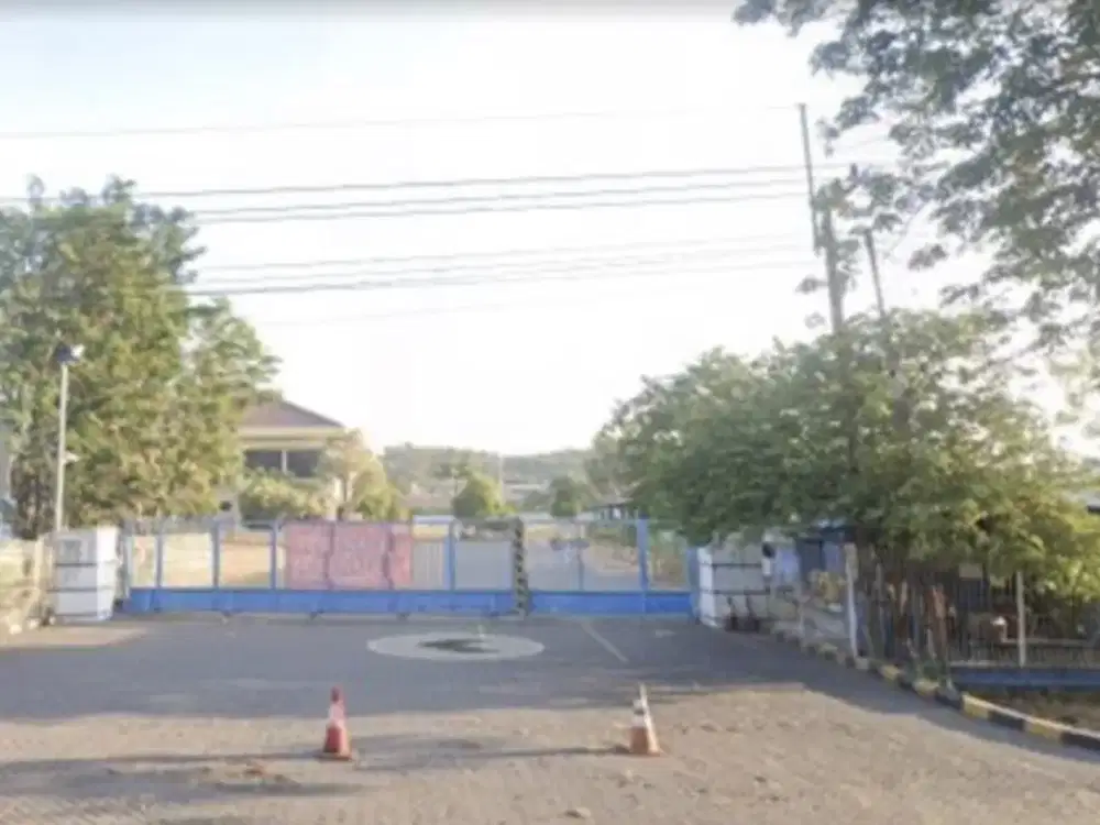 Ex pabrik baja dalam kawasan industri gresik