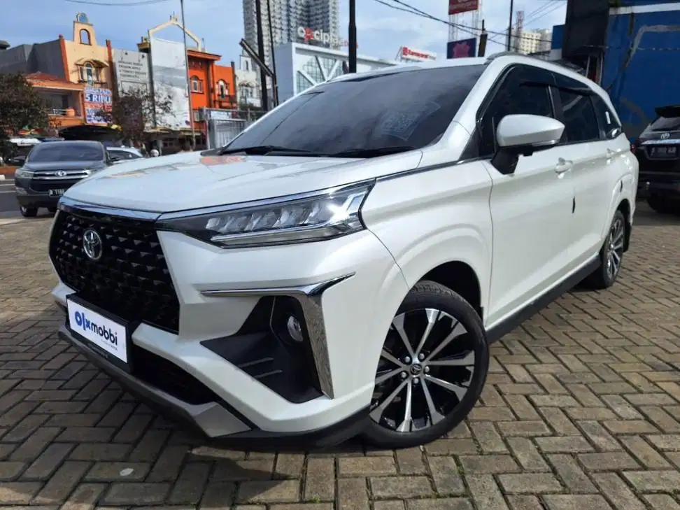 DP RENDAH Toyota Avanza 1.5 New Veloz Q CVT Bensin-AT 2021 TRY