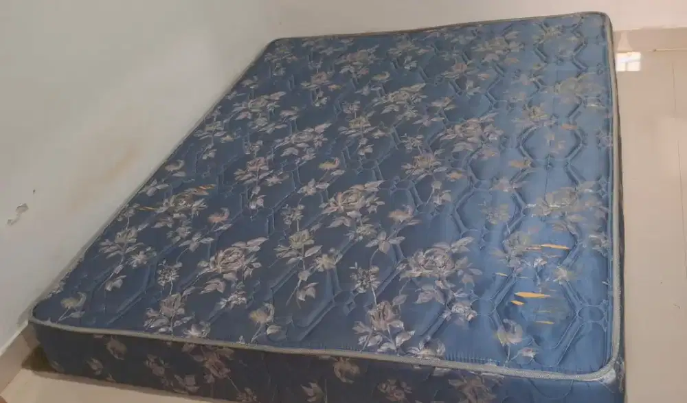 Paket kasur 160 x200 dan meja belajar/meja kantor