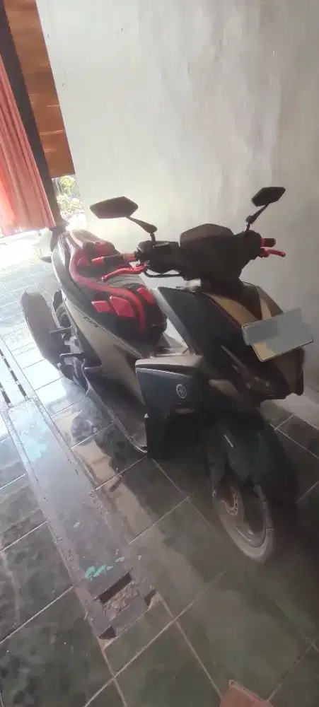 Di jual aerox cepat , bagus sekali