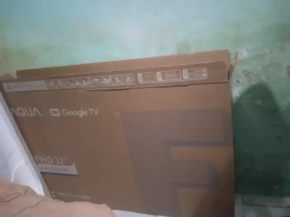 aqua 32 inch Google tv