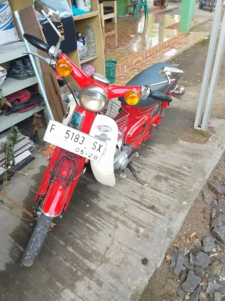 Honda C70 Monggo sing suka Clasik