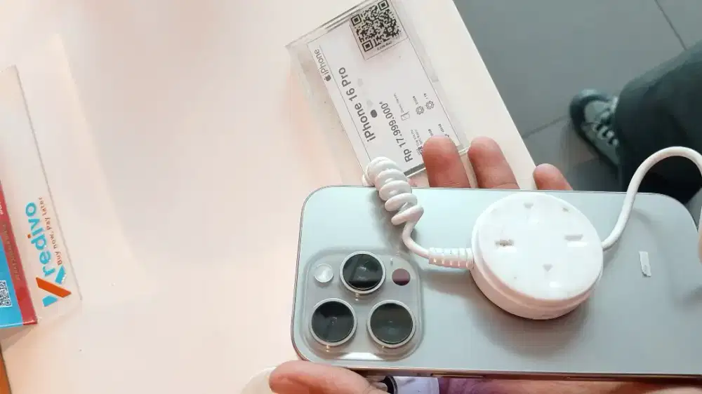 Iphone 16 pro  ori Erafone