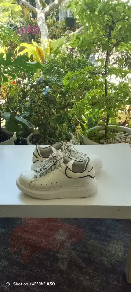 Sepatu second branded