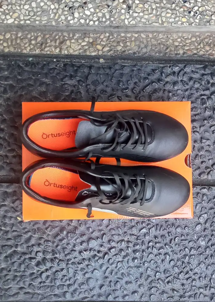 Sepatu Bola - Ortus Horizon FG Black Silver - Size 44