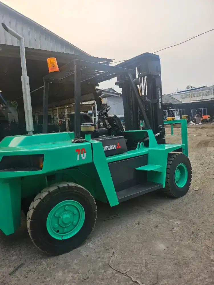 Forklift 7 Ton Mitsubishi Diesel siap pakai