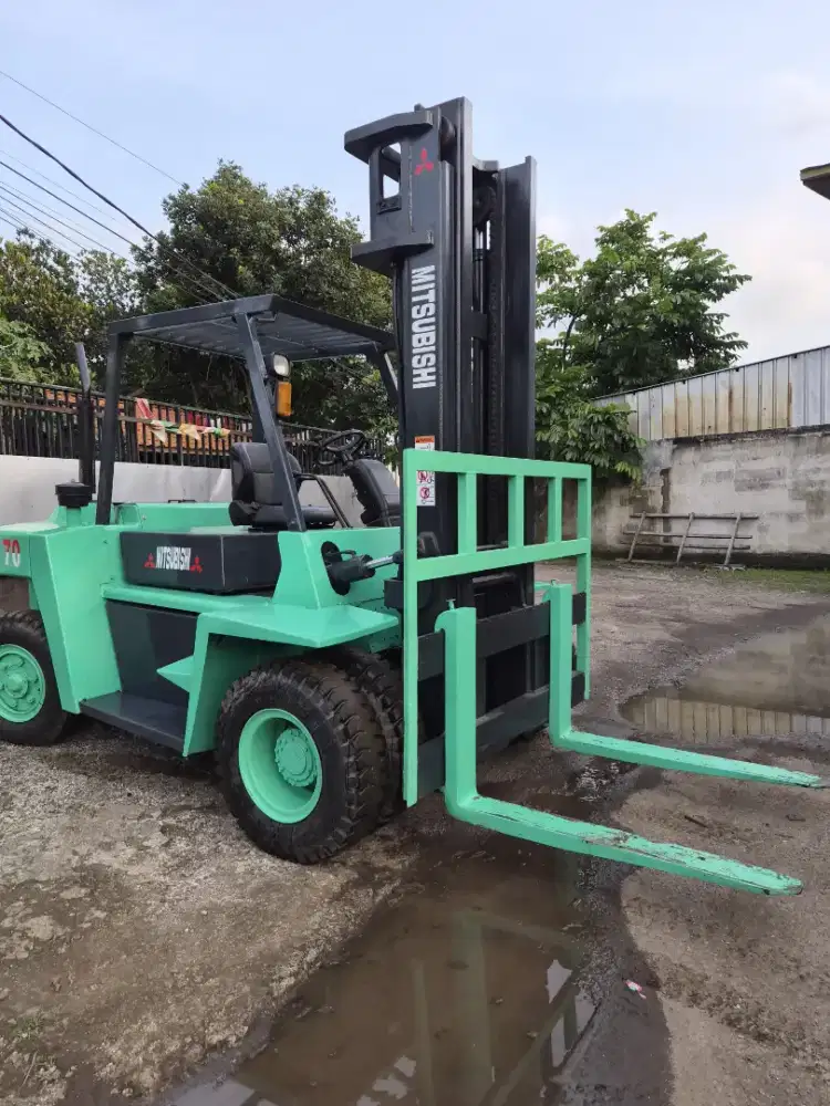 Forklift 7 Ton Mitsubishi Diesel langsung pemilik